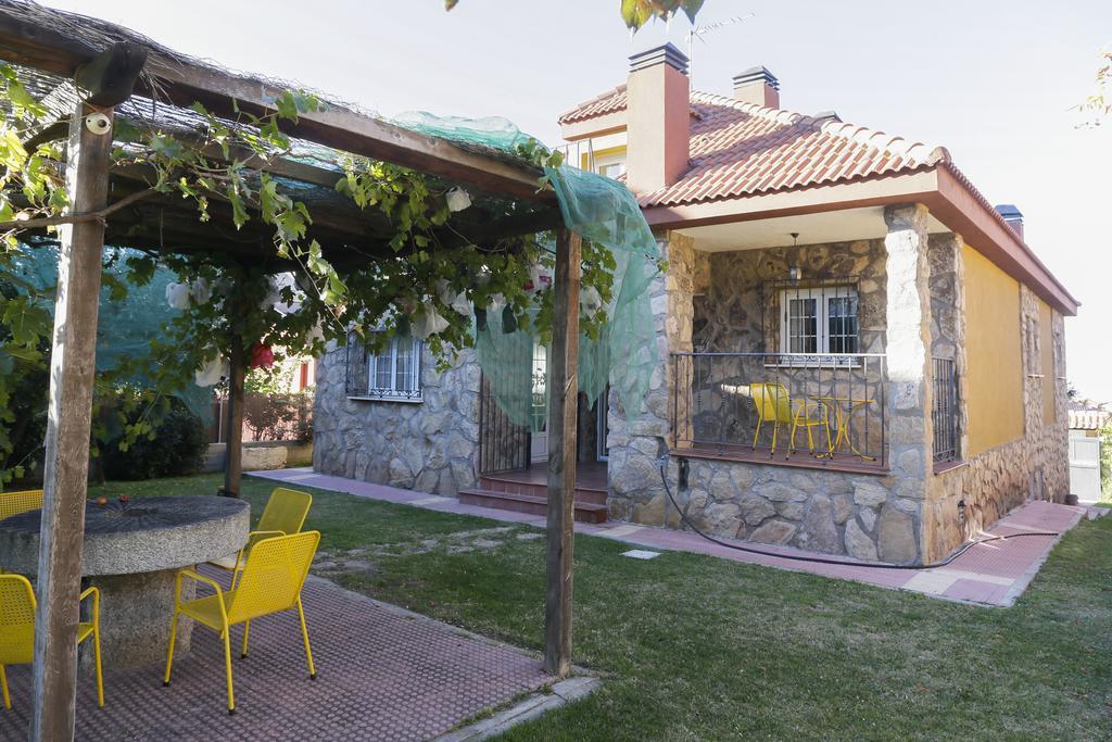 En Casa De Carlos Ortigosa del Monte Eksteriør bilde