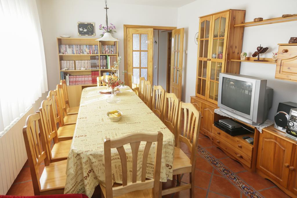 En Casa De Carlos Ortigosa del Monte Eksteriør bilde