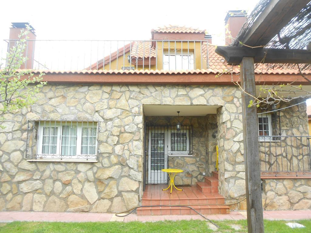 En Casa De Carlos Ortigosa del Monte Eksteriør bilde